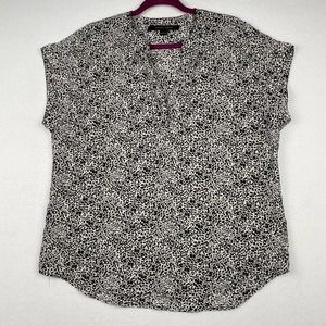 Cynthia Steffe Womens Large Short Sleeve V Neck Abstract Print Blouse Top L